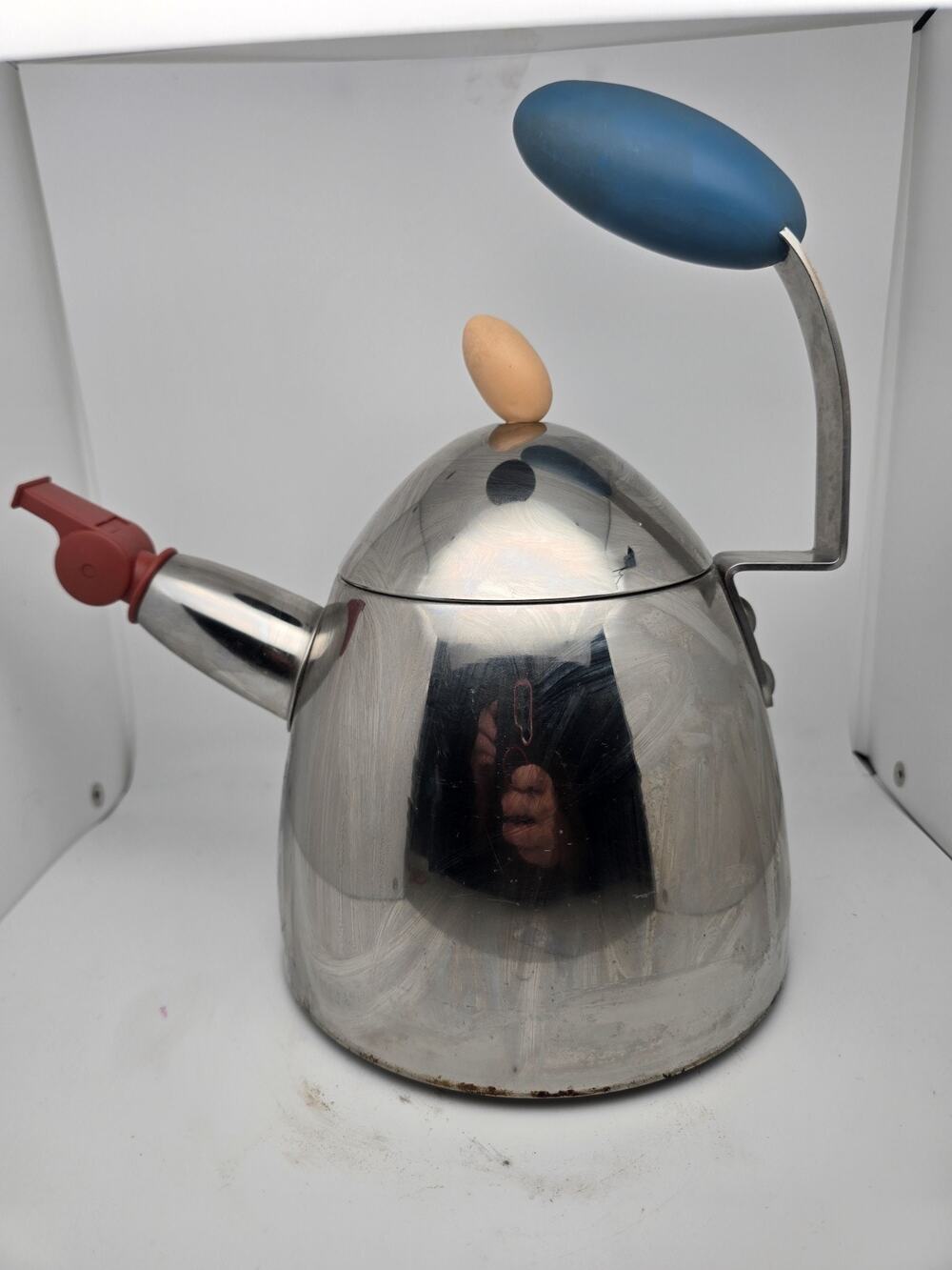 VTG 1999 Michael Graves TEA KETTLE/POT Red WHISTLE+EGG Handle Stainless POST MOD